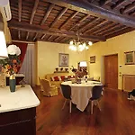 La Casa Dell\'Orologio Di Palazzo Berardi