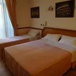 Green Hotel