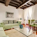 Rome As You Feel - Panisperna Apartment