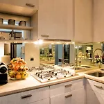 Piazza Venezia Luxury Design Apartment