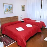 Kosher B&B The Home In Rome