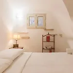 Sweet Little Suite Near Pantheon