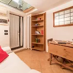 Sweet Little Suite Near Pantheon