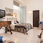 Roma Central Guest House