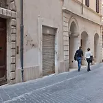 Pantheon Suite Apartment