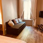 Giselda Home