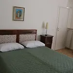 House In The Light B&B