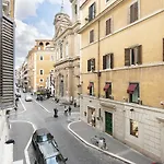Canova Rooms In Spanish Steps
