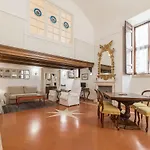 Campitelli Fascinating Apartment
