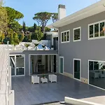 Niclas Luxury Apartments