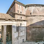 Luxurious Loft Facing The Pantheon