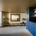 Luxurious Loft Facing The Pantheon