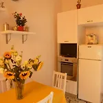 Termini Station Apartment Ai Due Cortili Presso Le Mura Aureliane