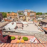 Il Nascondiglio Del Prete