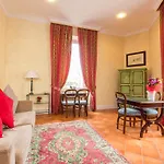 Caesar House Residenze Romane