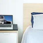 Room In Roma Isole