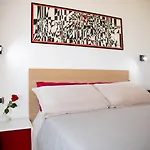 Room In Roma Isole