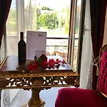 Royal Rooms