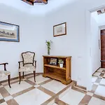 Flats Via Delle Muratte, 2Mins To Trevi Fountain