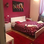 A Casa Di Giallo B&B