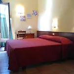 Casa Di Santa Francesca Romana A Ponte Rotto