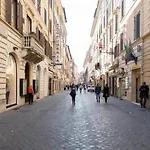 Via Frattina Love Apartment