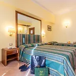 Raeli Hotel Noto