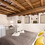 Rome As You Feel - Teatro Pace Apartment