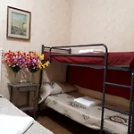 Botel Inn