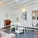 Cozy Corallo - My Extra Home