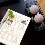 Roma Five Suites
