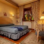Aurelia Residence
