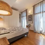 Piazza Di Spagna Stylish Flat