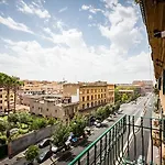 Colosseum Chich Rooms