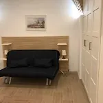 San Lorenzo University Flat