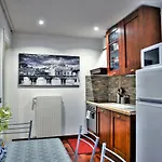 Noble Suite