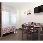 My Purple Apartment In The Center Of Rome