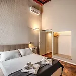 The Spanish Steps Apartment 67