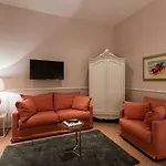 Greta\'s Home in Rome