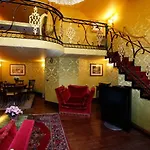 Artist House