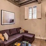 11 Via Di Sant\'Eligio
