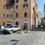 Giuditta Suite 121 Trastevere Roma