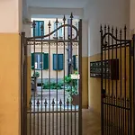 Piceni 6 House