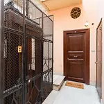 Repubblica Exclusive Apartment