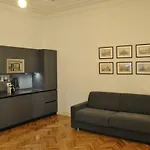 App Beccaria Apartments In Rome