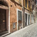 Piazza Di Spagna Luxury Apartment