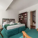 The Spanish Steps Grand Penthouse