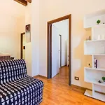 A.G. Vatican Apartments 2