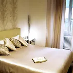 Charming 25 Apartment