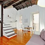 Rent In Rome Trevi Fountain Suite